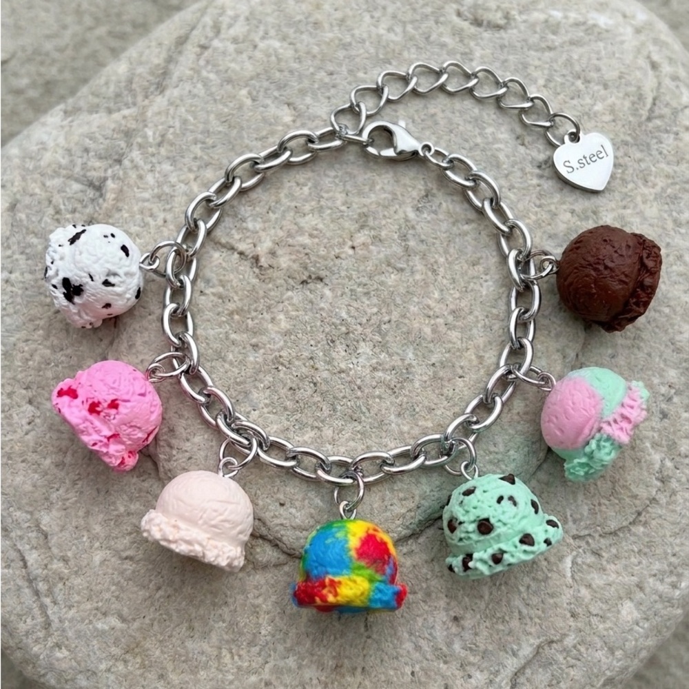 NWT Ice Cream Scoop Charm Bracelet - Assorted Classic Flavors - Adjustable Fit